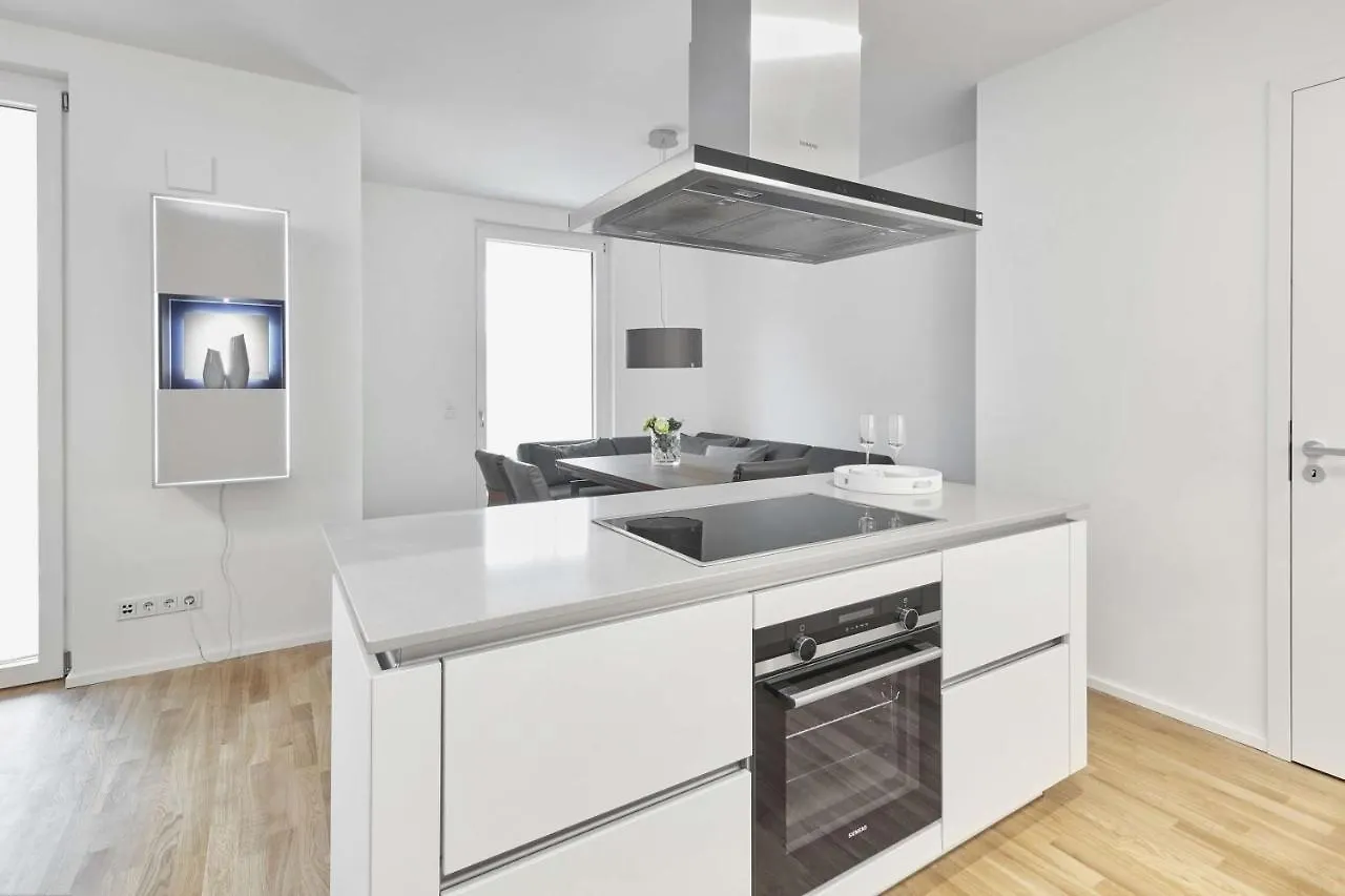 Ferienwohnung Wohnen Auf Zwei Etagen In Der Alsterchaussee Hamburg Apartment