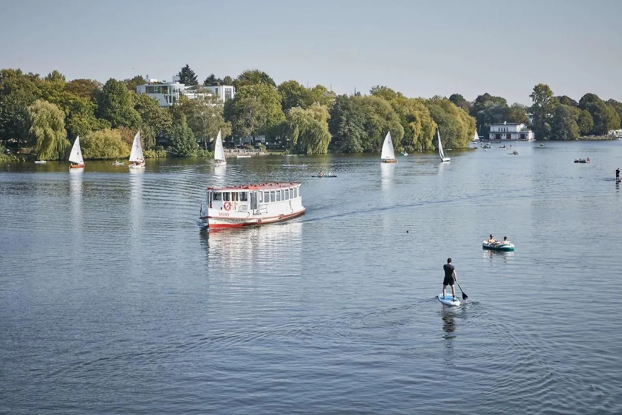 Ferienwohnung Wohnen Auf Zwei Etagen In Der Alsterchaussee Hamburg 0*,  Deutschland